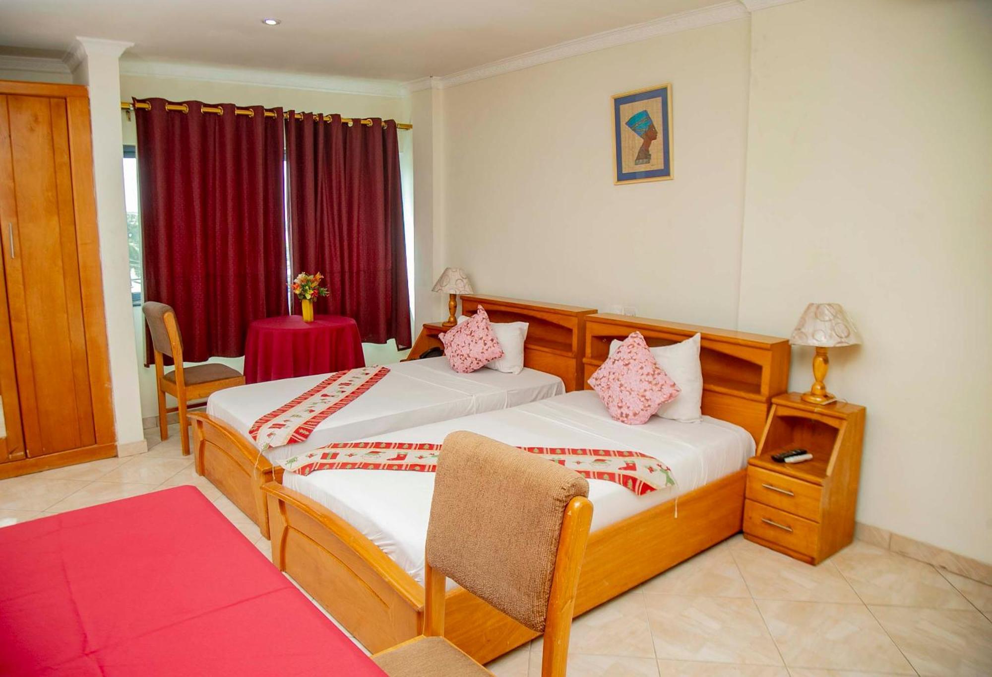 Brookvale Hotel Weija Luaran gambar
