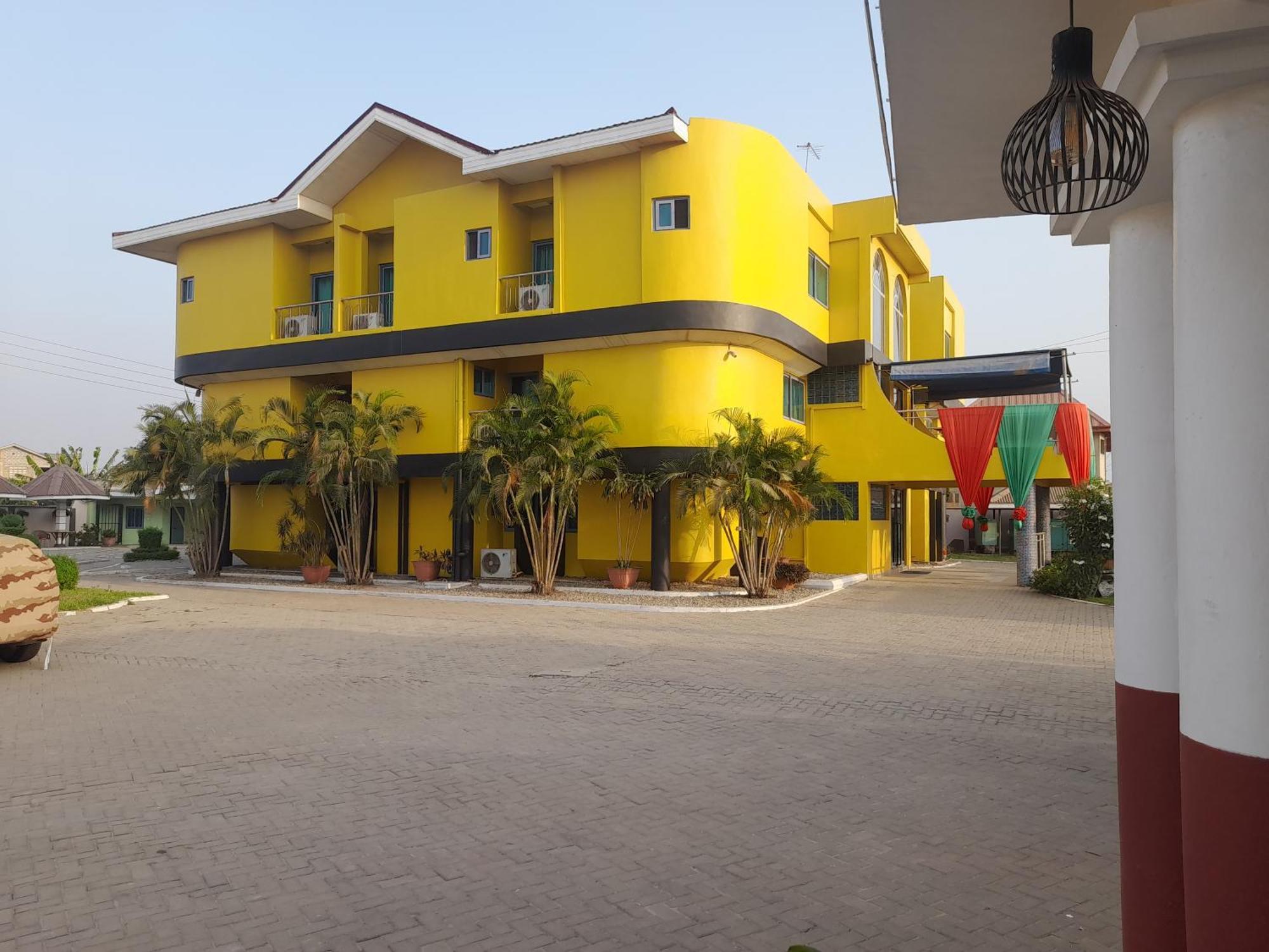 Brookvale Hotel Weija Luaran gambar