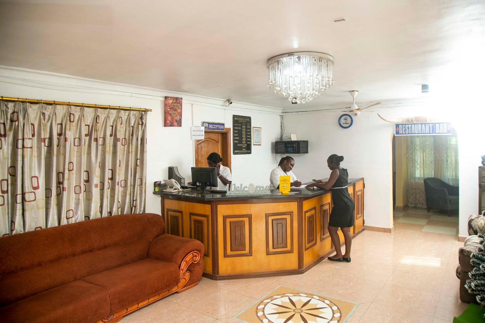 Brookvale Hotel Weija Luaran gambar