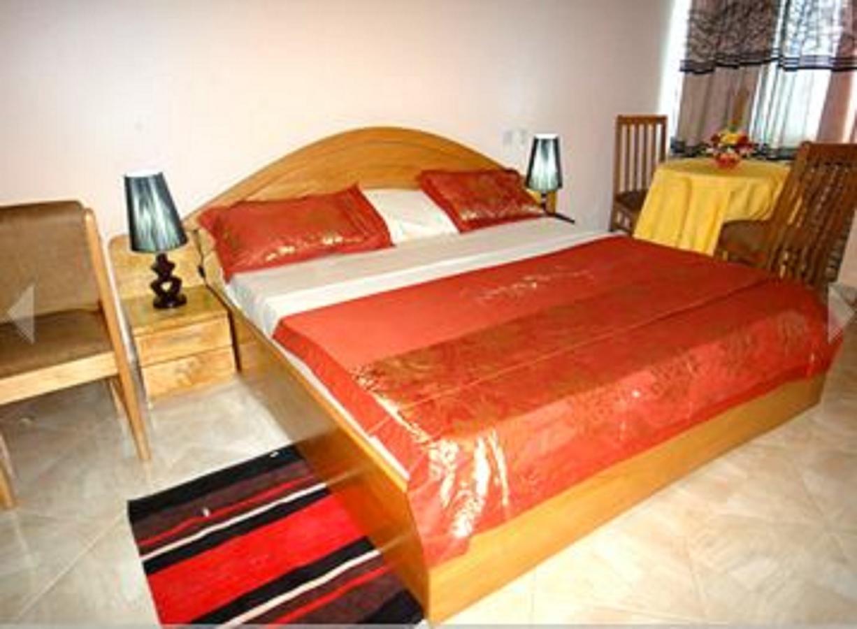 Brookvale Hotel Weija Luaran gambar