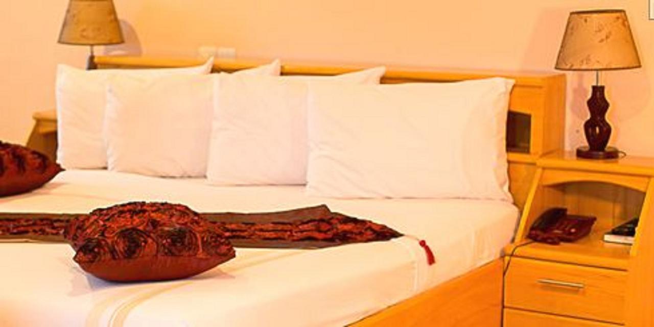 Brookvale Hotel Weija Luaran gambar