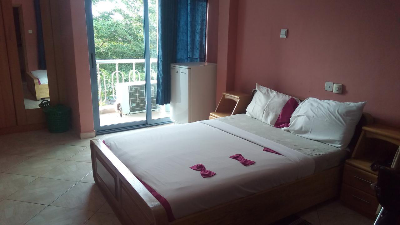 Brookvale Hotel Weija Luaran gambar